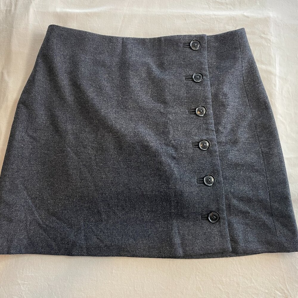 Banana Republic Petite Wool‑Blend Button‑Up Skirt – Size 2P (Great Condition)